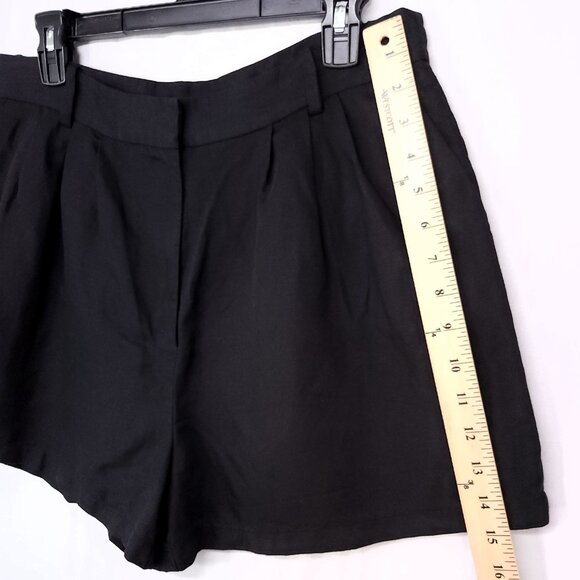 Frame Linen Blend Shorts Size 12 High Rise Black Pleated with Pockets 3" - Picture 6 of 12
